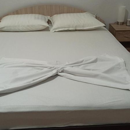 Chris'S Athens Home In The Center Of Everything Екстер'єр фото