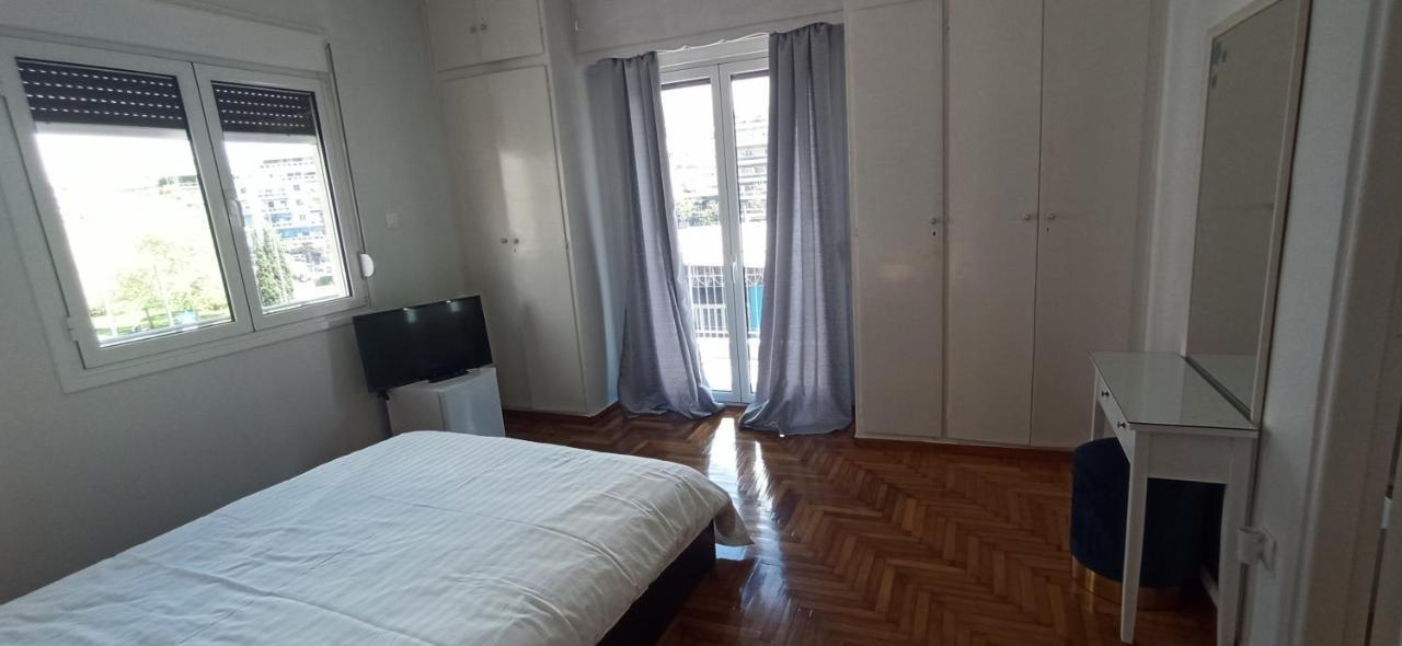 Chris'S Athens Home In The Center Of Everything Екстер'єр фото